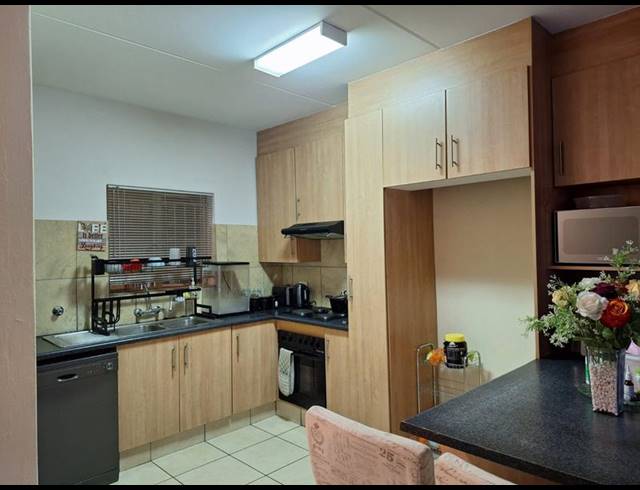 2 BEDROOM PROPERTY TO RENT IN PETERSFIELD